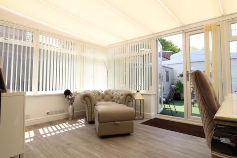 10 All Saints Road, Houghton Regis, Dunstable, LU5 5HJ