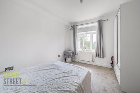 12, Runcorn House Kingsbridge Circus, Romford, RM3 8LX
