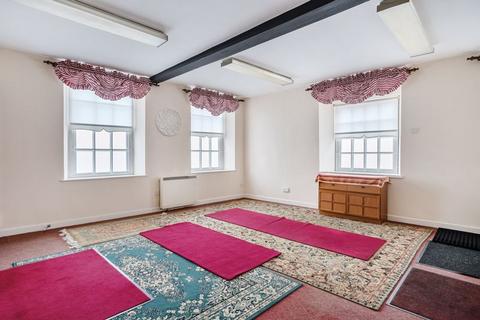 Property for sale - Monarchs Court, Benson