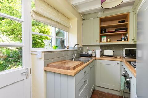 Riverside Cottage Lloyds Head, Jackfield, Telford, TF8 7LZ