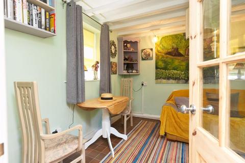 Riverside Cottage Lloyds Head, Jackfield, Telford, TF8 7LZ