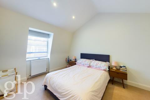 1 bedroom flat to rent, Gower Mews, London, Greater London, WC1E