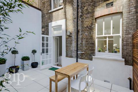 1 bedroom apartment to rent, Riding House Street, Fitzrovia,  W1W
