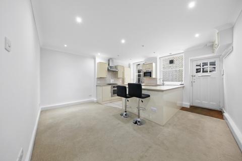 undefined, Bedford Court Mansions, Bloomsbury, WC1B