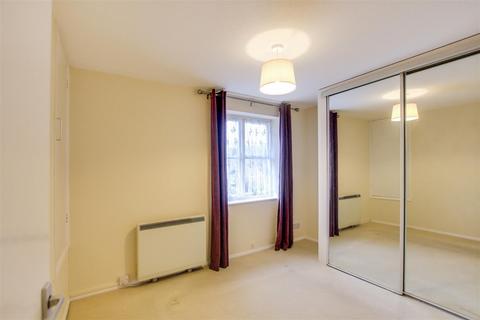 1 bedroom maisonette to rent, The Pines, Haywards Heath, West Sussex, RH16