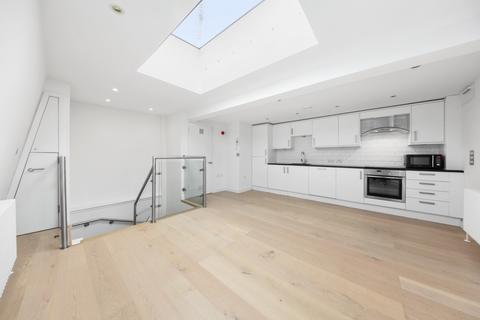 1 bedroom apartment to rent, Catherine Street, London, WC2B