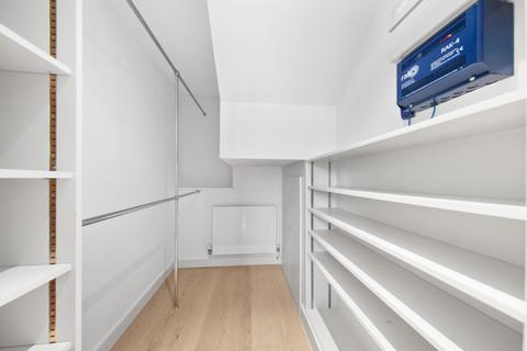 1 bedroom apartment to rent, Catherine Street, London, WC2B