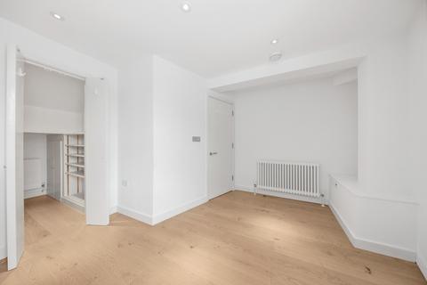 undefined, Catherine Street, London, WC2B