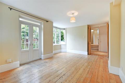 2 bedroom flat to rent, Solent Road, West Hampstead, NW6