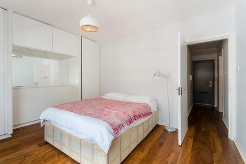 1 bedroom apartment to rent, Dean Street W1D