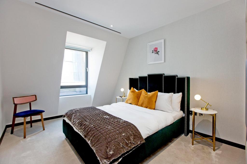 Golden Square, W1F 3 bed apartment to rent £29,497 pcm (£6,807 pw)