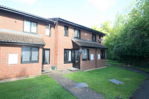 20 Aspen Close, Staines-upon-thames, TW18 4SW