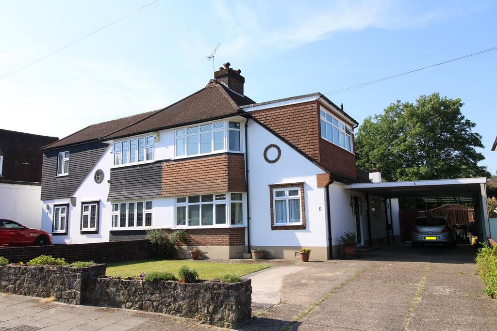 The Glade, West Wickham, BR4 3 bed semidetached house for sale £695,000