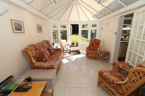 5 The Glade, West Wickham, BR4 9LH