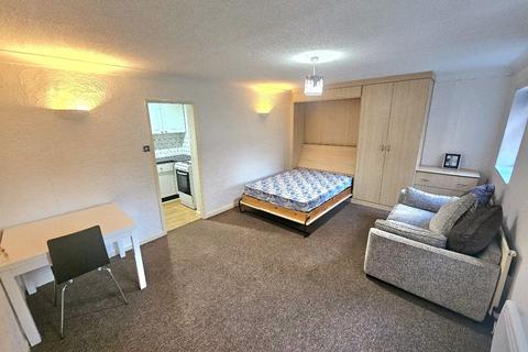 Studio to rent, Langham Court, Mersey Road, Didsbury, Manchester, M20