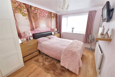 3 bedroom detached house for sale, Tong Road, Leeds, West Yorkshire