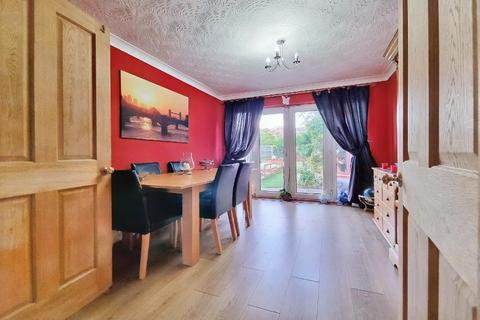 19 Aintree Drive, Spalding, PE11 3BT