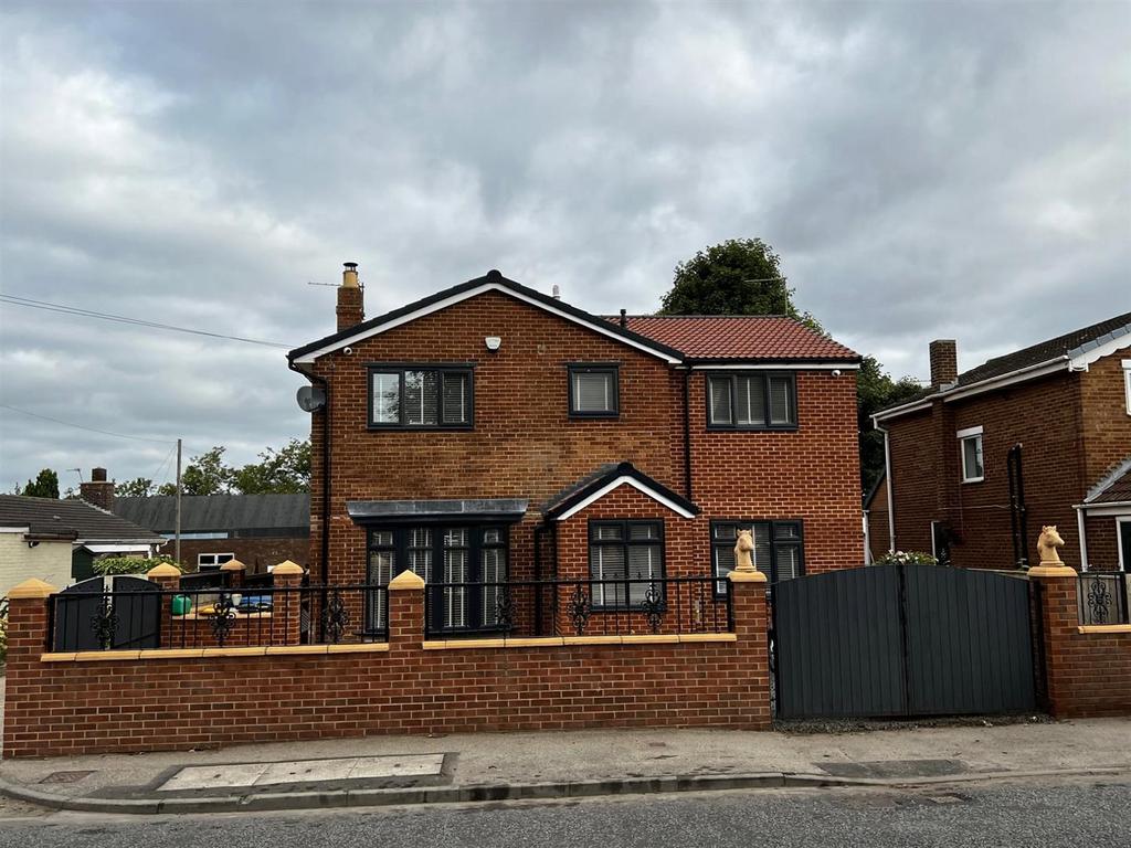 Broadview Villas, Sherburn Village 5 bed detached house for sale £325,000