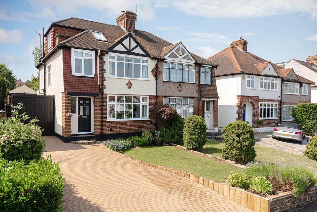 Winkworth Road, Banstead 4 bed semidetached house for sale £725,000