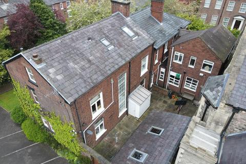 Guest house for sale, Peak Weavers Guest House, 21 King Street, Leek, Staffordshire, ST13 5NW