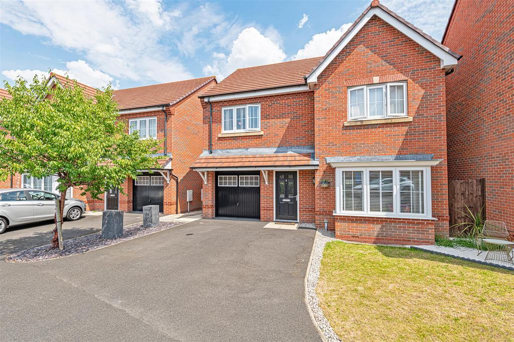 Partisan Green, Westbrook, Warrington 4 bed detached house for sale £