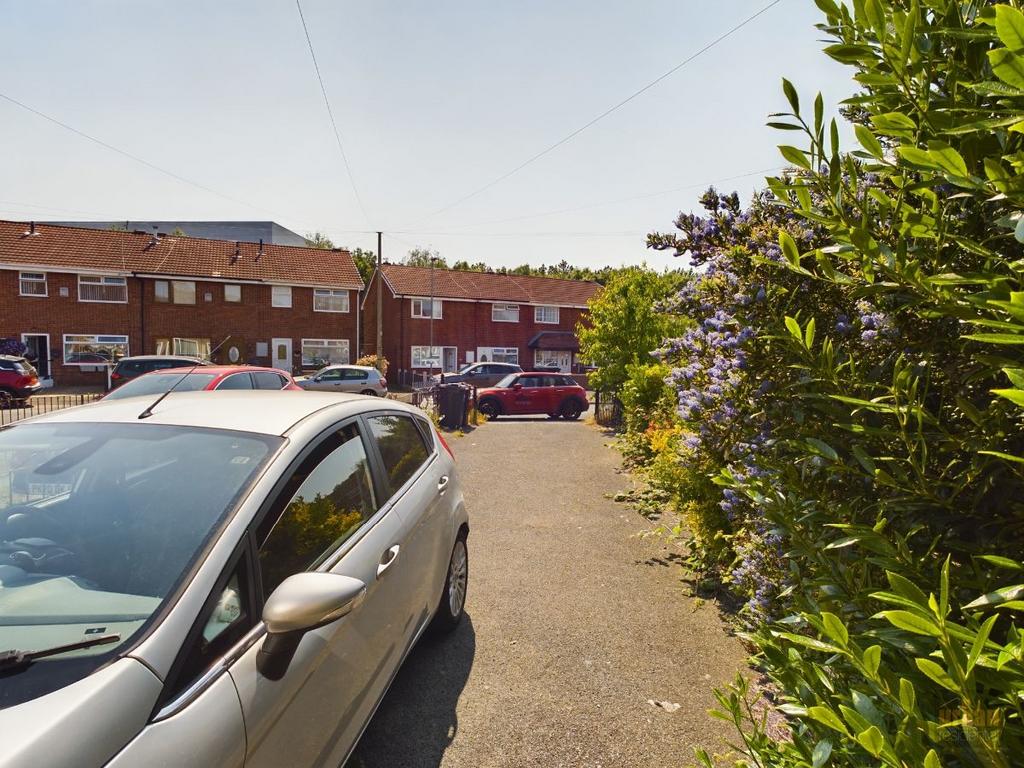 Elizabeth Road, Fazakerley, Liverpool 3 bed terraced house £85,000