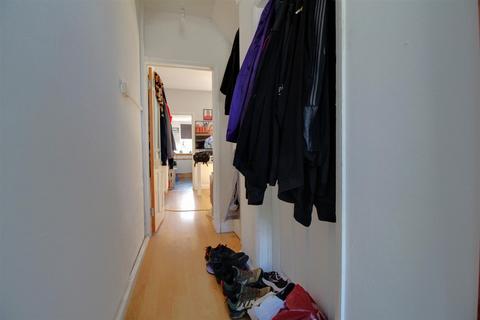 187 Stroud Road, Gloucester, GL1 5JT