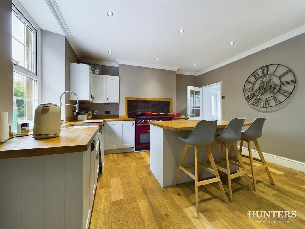 Cutlers Hall Road, Consett 3 bed semidetached house £229,950