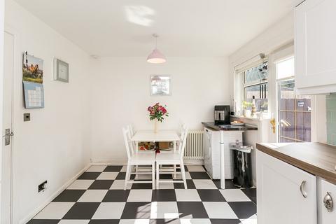 46 Easthouses Way, Easthouses, Dalkeith, EH22 4UA