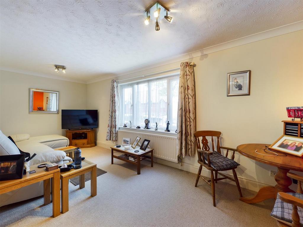 Village Court, Whitley Bay 3 bed apartment for sale £250,000