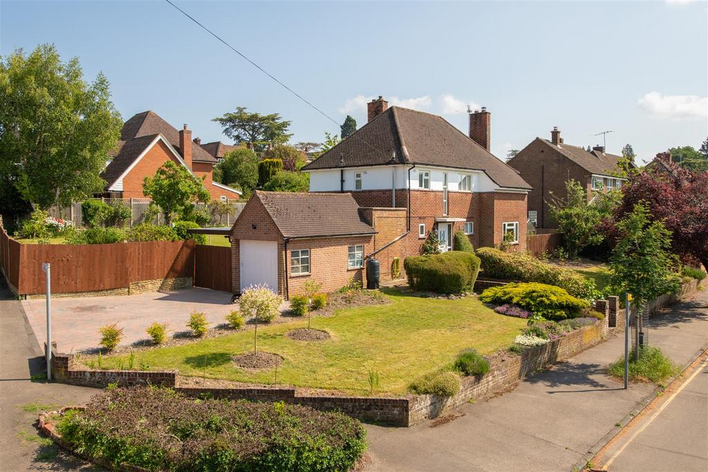 Benslow Rise, Hitchin 4 bed detached house for sale £1,250,000