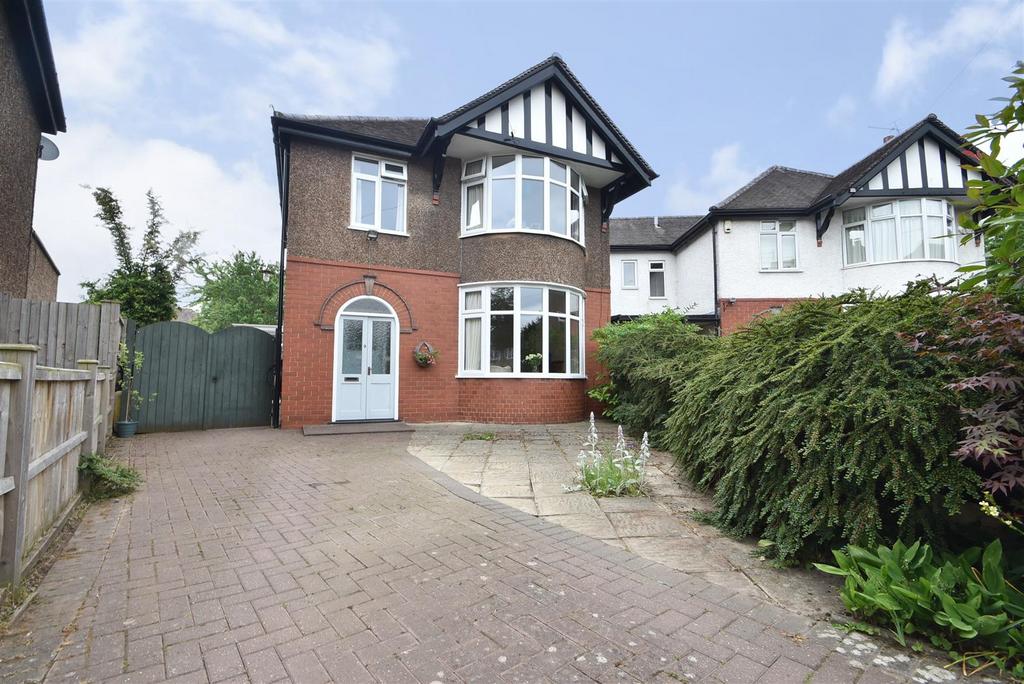 9 Wellmeadow Drive, Copthorne, Shrewsbury SY3 8UW 3 bed detached house