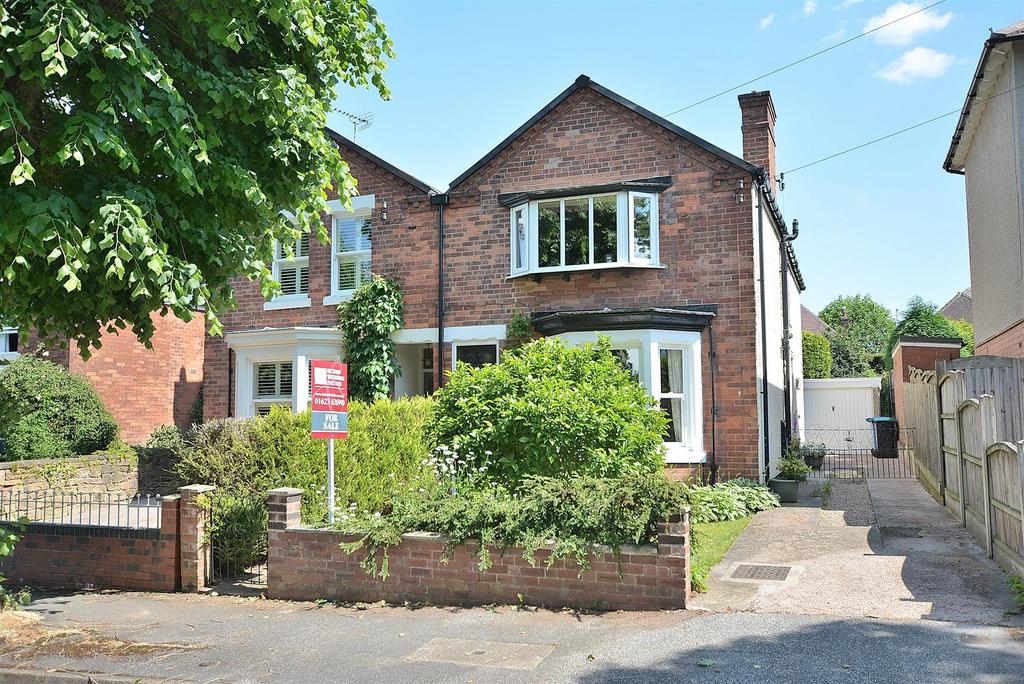 King Edward Avenue, Mansfield 3 bed semidetached house for sale £340,000