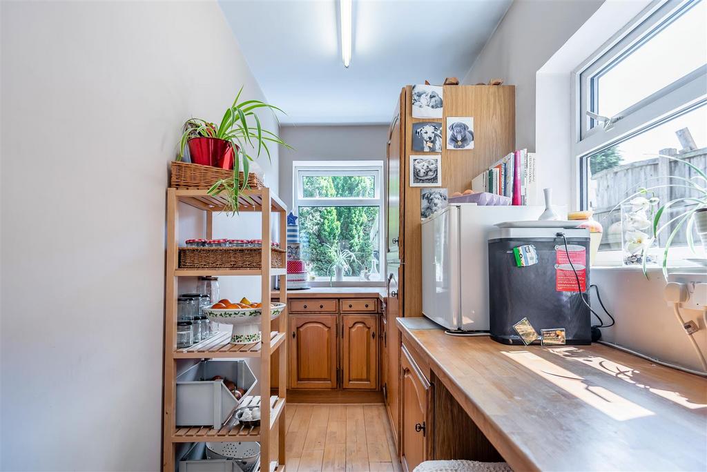 8557286-interior16.jpg