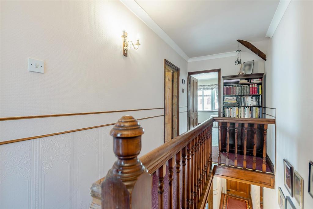 8557286-interior15.jpg
