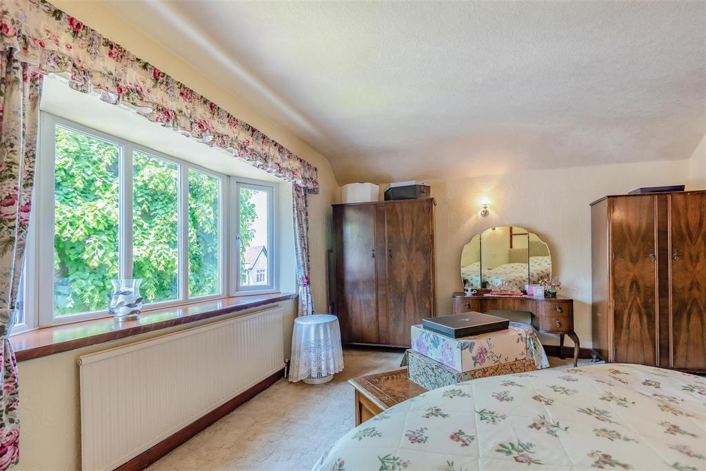 8557286-interior10.jpg