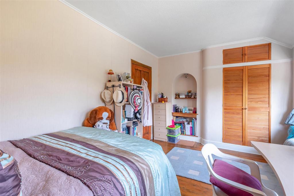 8557286-interior02.jpg