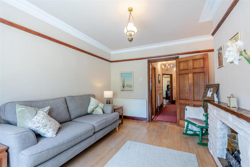 8557286-interior23.jpg
