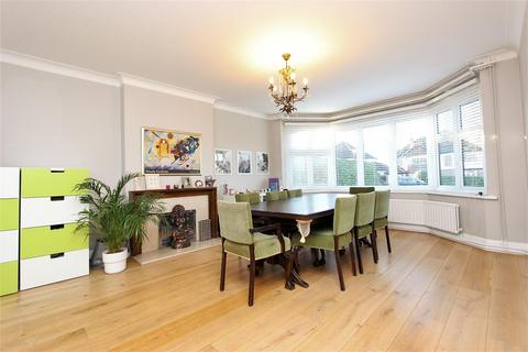 64 Higher Drive, Banstead, SM7 1PQ