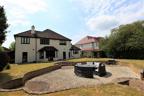64 Higher Drive, Banstead, SM7 1PQ
