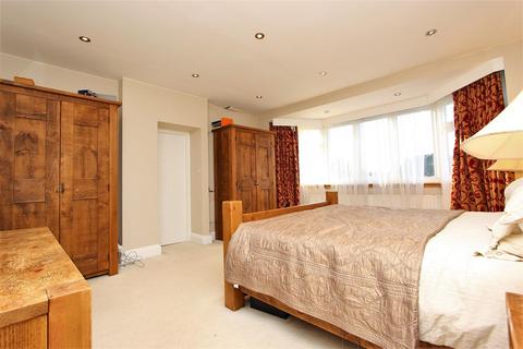 64 Higher Drive, Banstead, SM7 1PQ