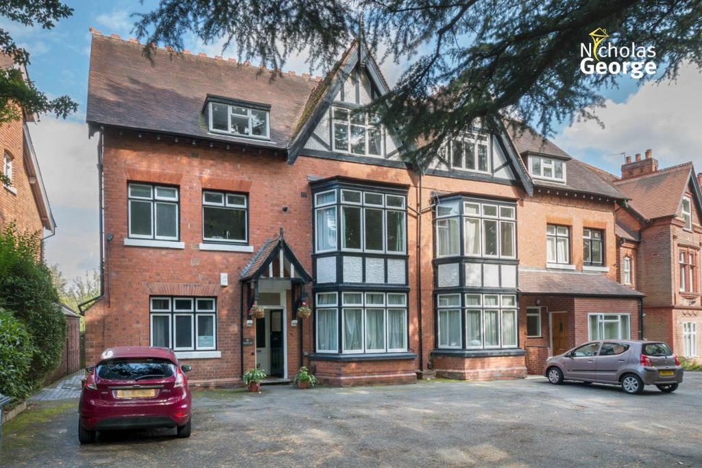 St Agnes Road, Moseley, B13 9PW 2 bed flat £950 pcm (£219 pw)