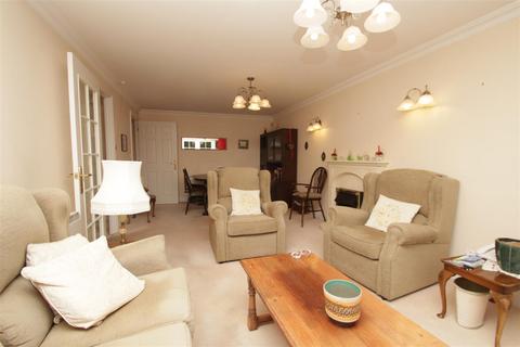 2 bedroom flat for sale, Pegasus Court, Winchmore Hill N21