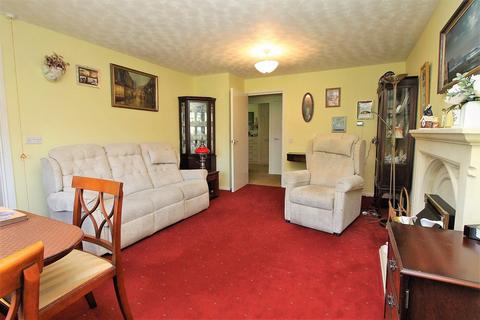 2 bedroom flat for sale, Glass House Hill, Oldswinford, Stourbridge, DY8