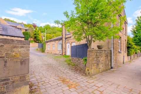 4 bedroom detached house for sale, Burnley Road, Halifax
