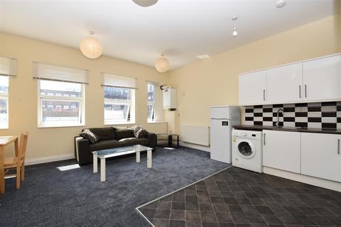 1 bedroom flat to rent, The Boulevard, Crawley