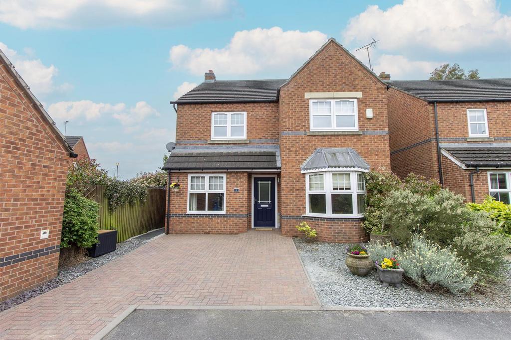 Ash Close, Barlborough, Chesterfield 4 bed detached house for sale £