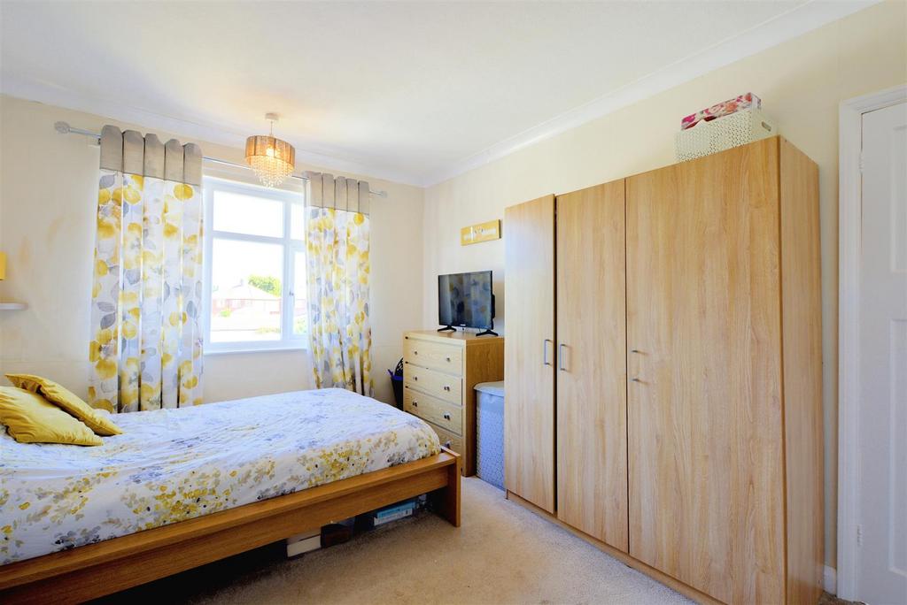 Bedroom 1.jpeg
