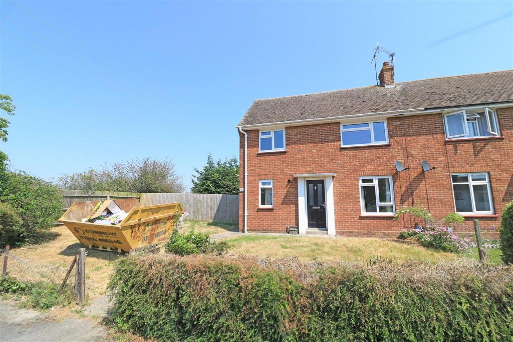 The Chase, Boreham, Chelmsford 2 bed semidetached house for sale £