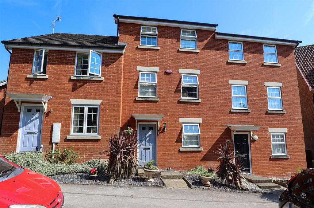 Bluebell Gardens, St. LeonardsOnSea 4 bed house for sale £325,000